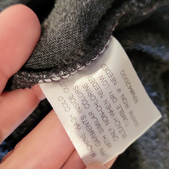 Disney Pooh fleece-like top, size 1X, grey - Picture 13 of 15